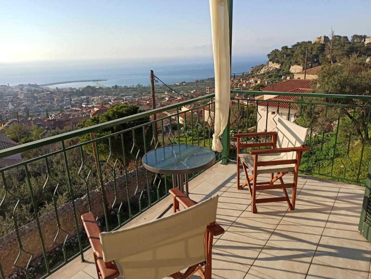 Kiparissia Castle & Sea View Villa คิปปาริสเซีย ภายนอก รูปภาพ
